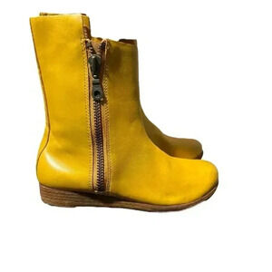 KORK-EASE Womens LIZA Yellow Leather Zip Up Ankle Boot US Size 8.5 PreOwned